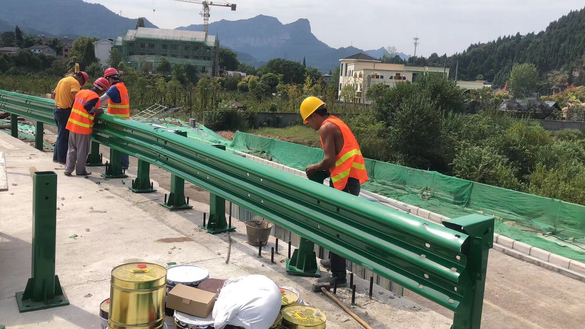 市中区高速公路波形护栏热镀锌波形护栏 - 推荐
